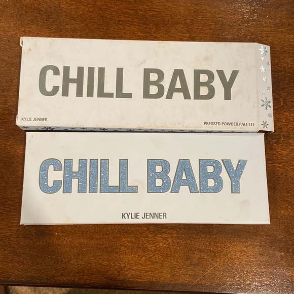 Kylie Cosmetics Chill Baby eyeshadow Palette - Picture 3 of 8
